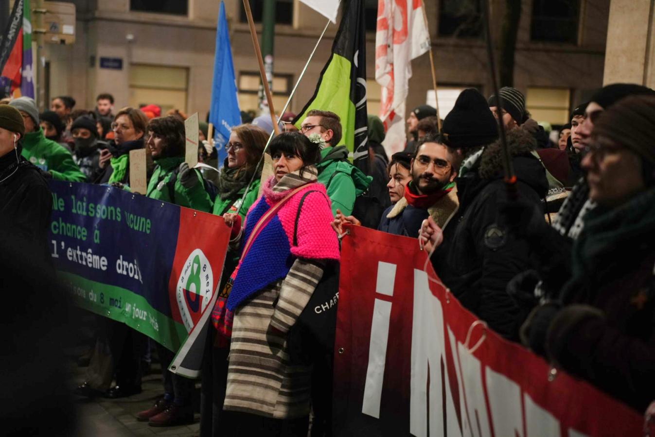 Mensen tijdens de actie tegen Trump in Brussel op maandag 20 januari 2025