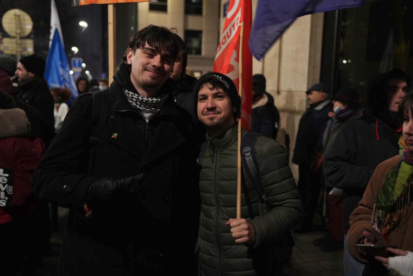 Mensen tijdens de actie tegen Trump in Brussel op maandag 20 januari 2025