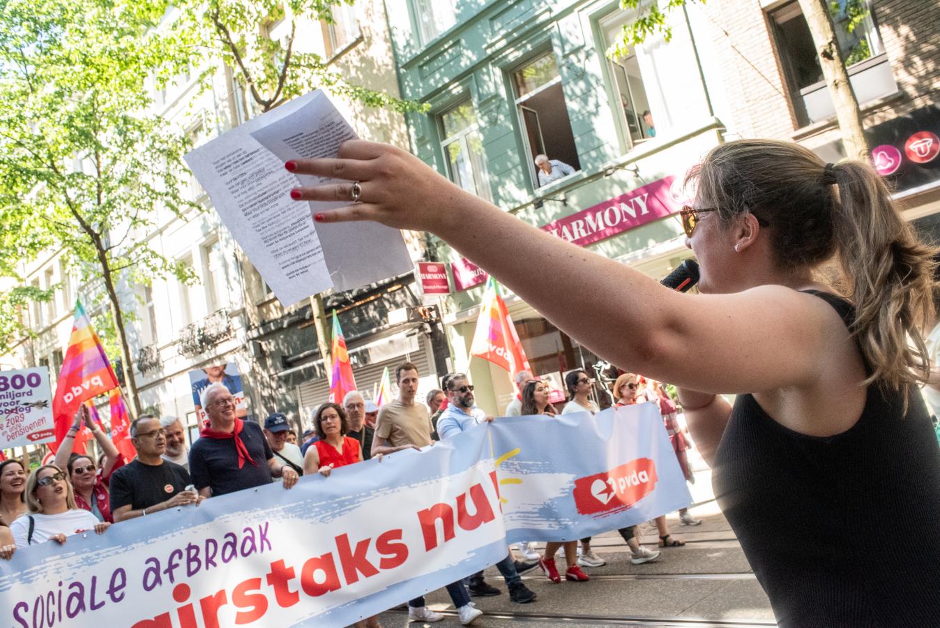 1 mei in Antwerpen, het blok van de PVDA