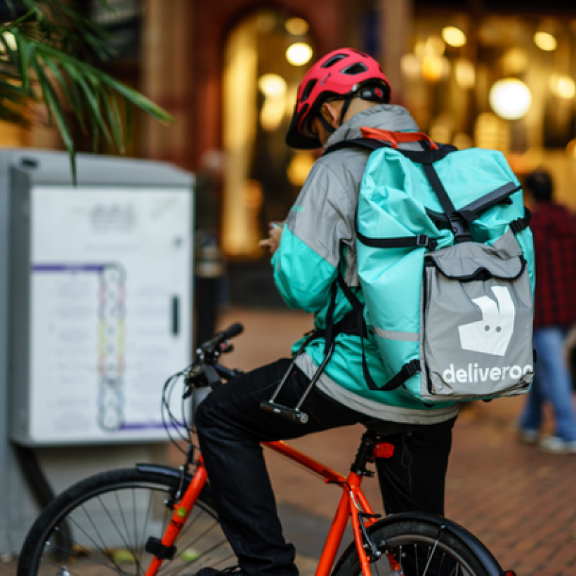 Platformwerkers: Vivaldi krabbelt terug en laat werknemers in de kou staan