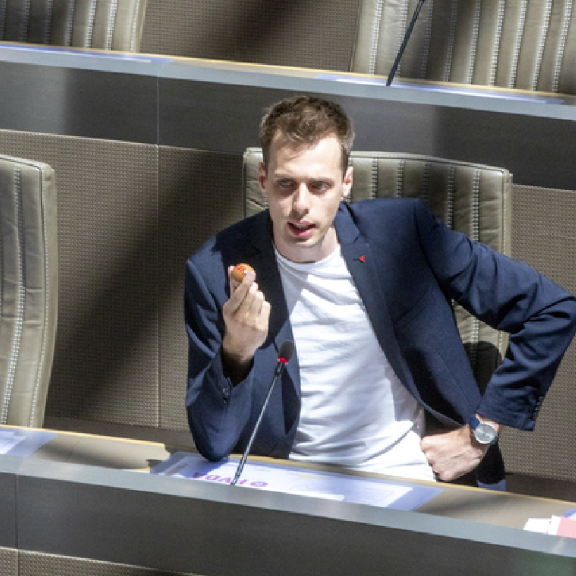 De politieke verantwoordelijkheid voor het PFOS-schandaal is verpletterend