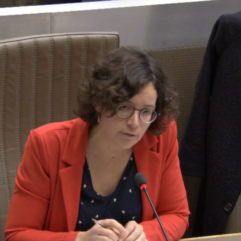 Vlaamse regering flopt met het inschakelen van vrijwilligers in de zorg