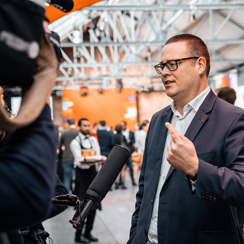 “In Zelzate en Borgerhout tonen we dat een ander beleid mogelijk is” – Raoul Hedebouw (PVDA)