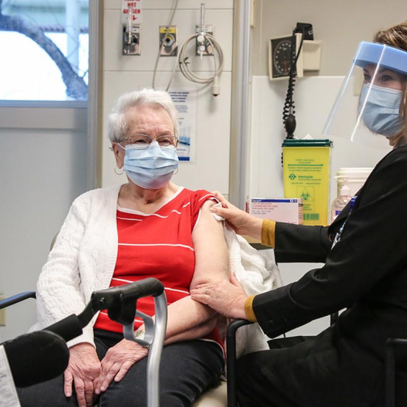 Big Pharma overweegt forse prijsstijging: straks 150 euro per vaccin?