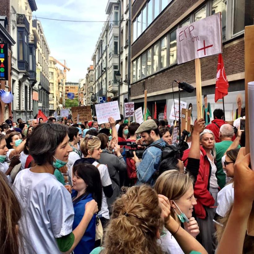 Noodfonds voor witte woede: “Rechtse partijen moeten beslissing respecteren”