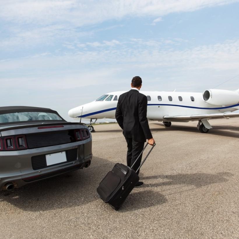 Rapport Oxfam bewijst dat superrijken nog steeds rijker worden: tijd voor de miljonairstaks 