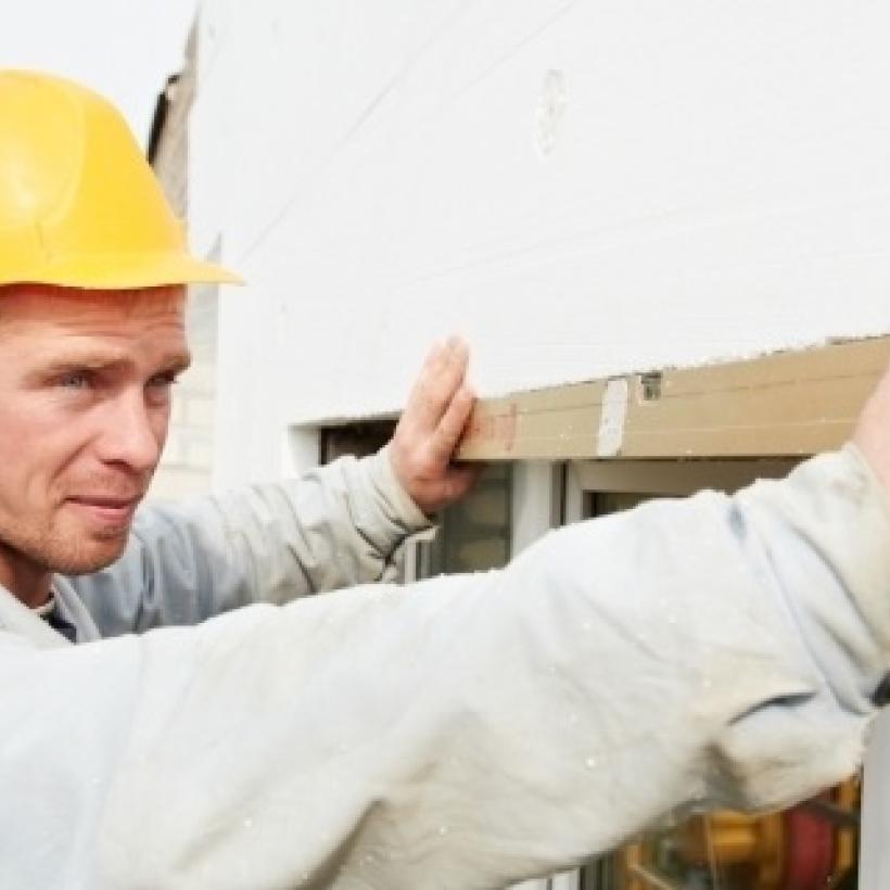 Vermijd een tweede crisis, compenseer het inkomen volledig