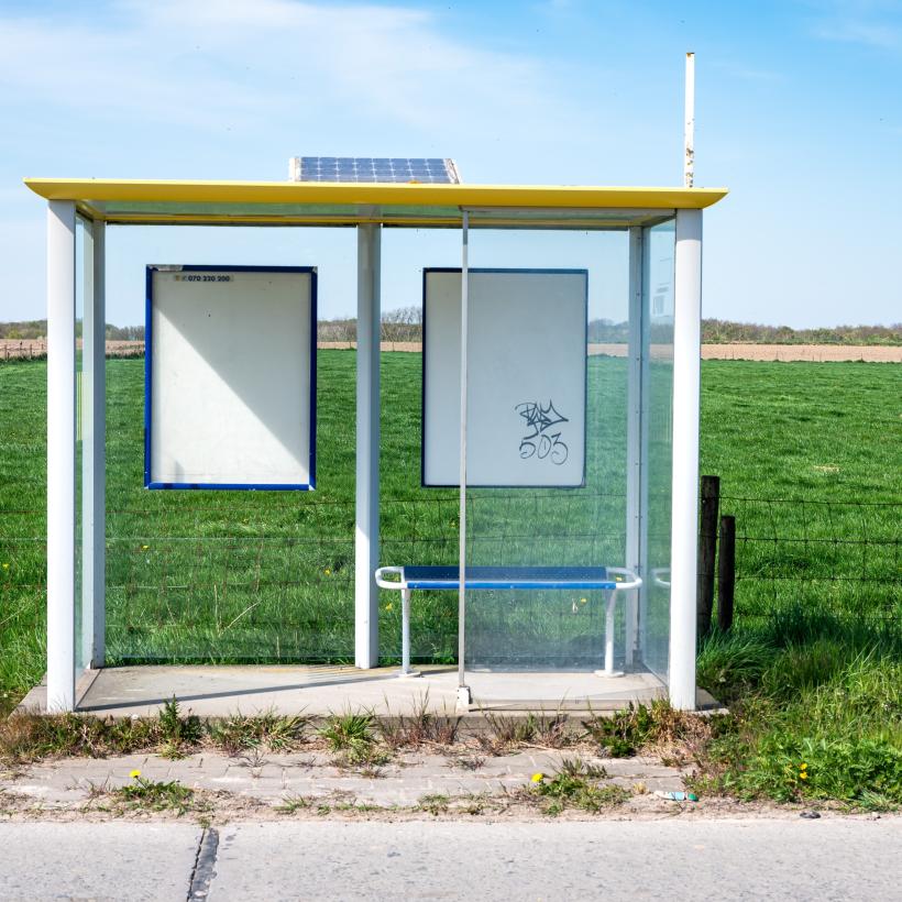 Een bushalte van De Lijn