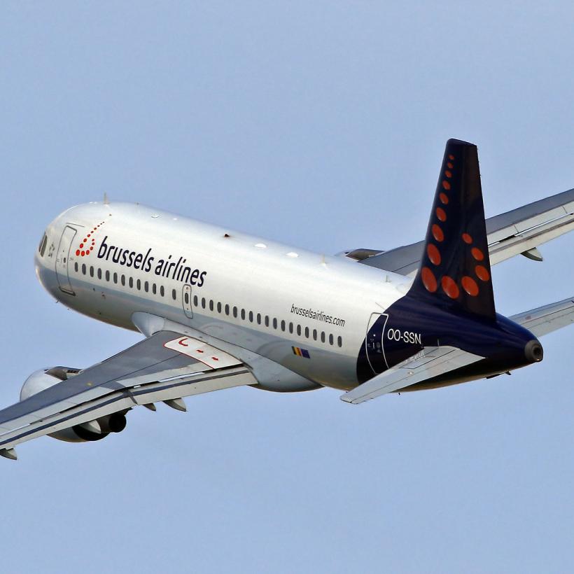 Beslissen we niet beter zelf over de toekomst van onze luchtvaart? 