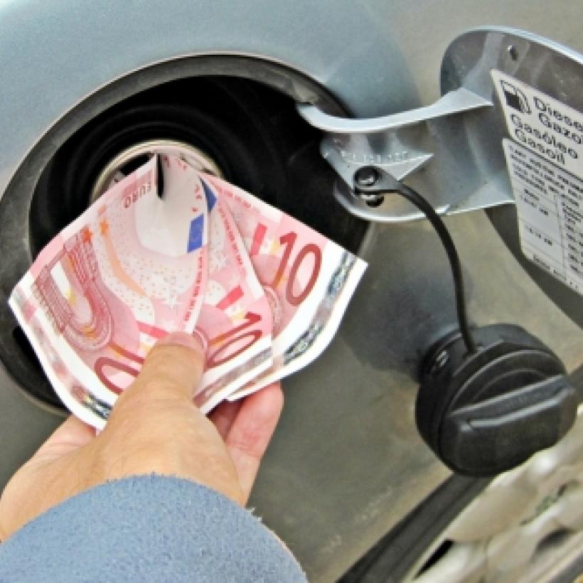 Studie PVDA: De staat kan door de stijging van de brandstofprijzen tot een half miljard euro meer verdienen op onze kap 