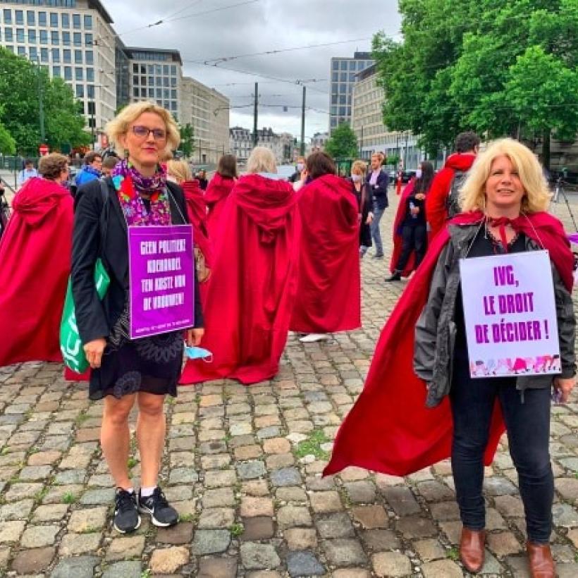 PVDA roept op om wet die abortus uit het strafwetboek haalt, goed te keuren