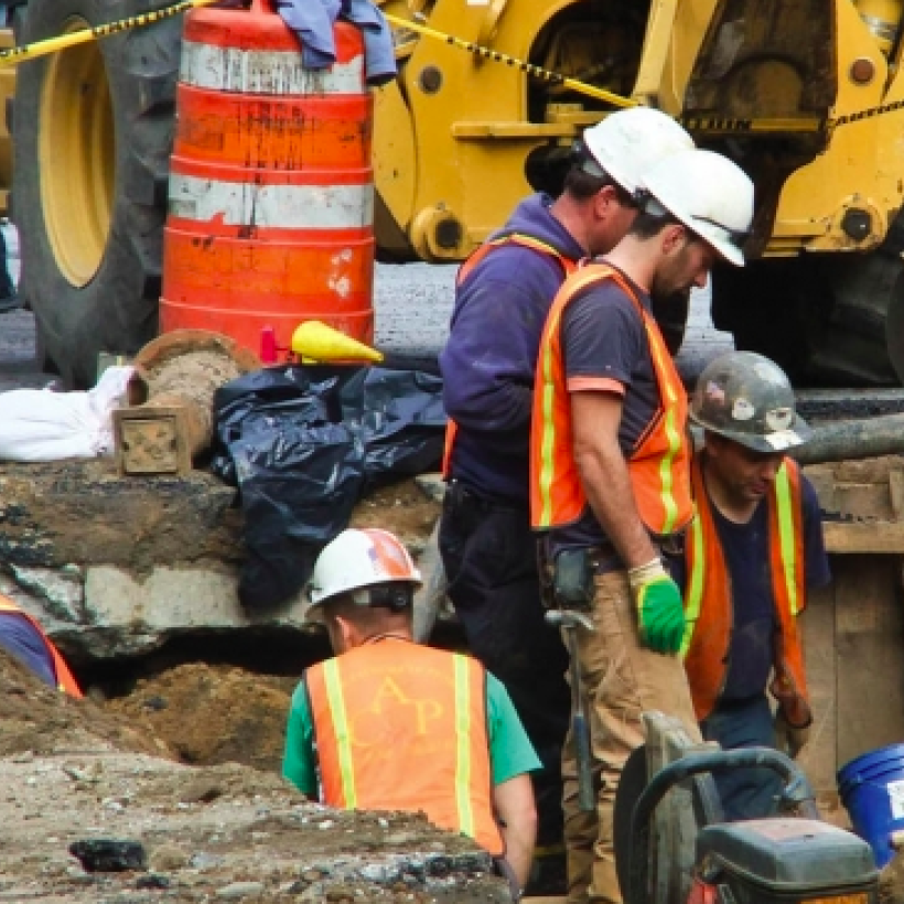 81 bouwvakkers in quarantaine in Aalter: PVDA eist onderzoek naar sociale dumping