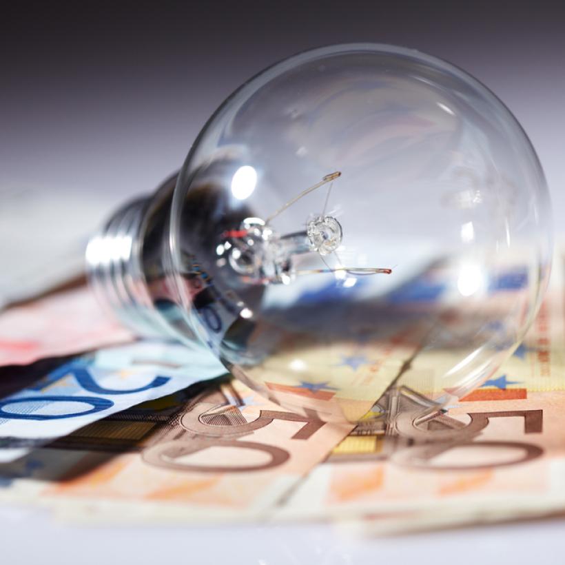 Btw naar 6% en energiemultinationals doen bijdragen: PVDA kijkt naar Spaans voorbeeld om energiefactuur te kraken