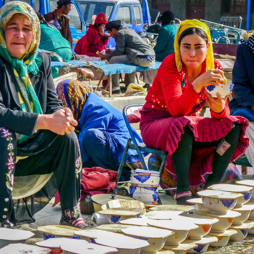 Ouïghours dans la rue.