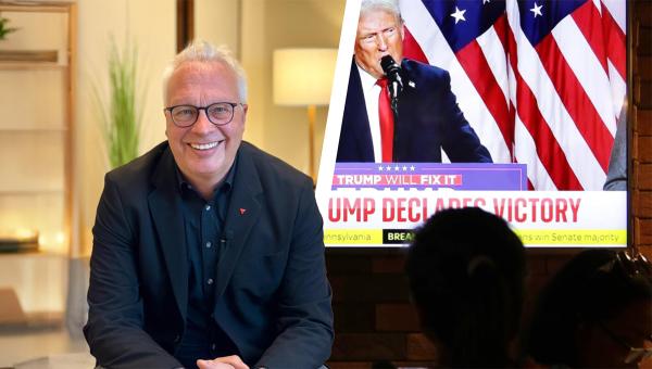 Montage van Peter Mertens en een tv-scherm met Donald Trump