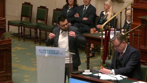 Julien Ribaudo s'exprime à la Chambre