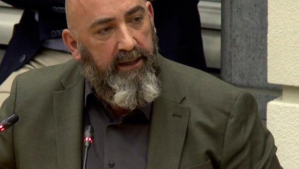 Gaby Colebunders tijdens zijn tussenkomst in het parlement