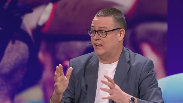 Raoul Hedebouw aan het woord tijdens de uitzending van Terzake