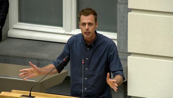 Jos D’Haese tijdens zijn tussenkomst in het Vlaams parlement