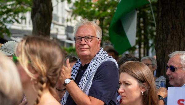Peter Mertens tijdens een actie voor Palestina in Antwerpen