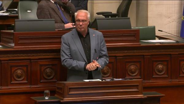 Peter Mertens tijdens zijn tussenkomst in de Kamer
