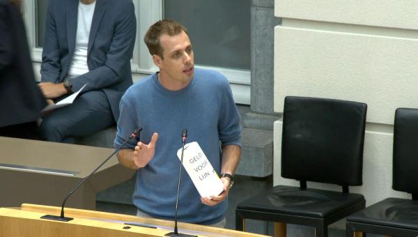 Jos D’Haese tijdens zijn tussenkomst in het Vlaams parlement